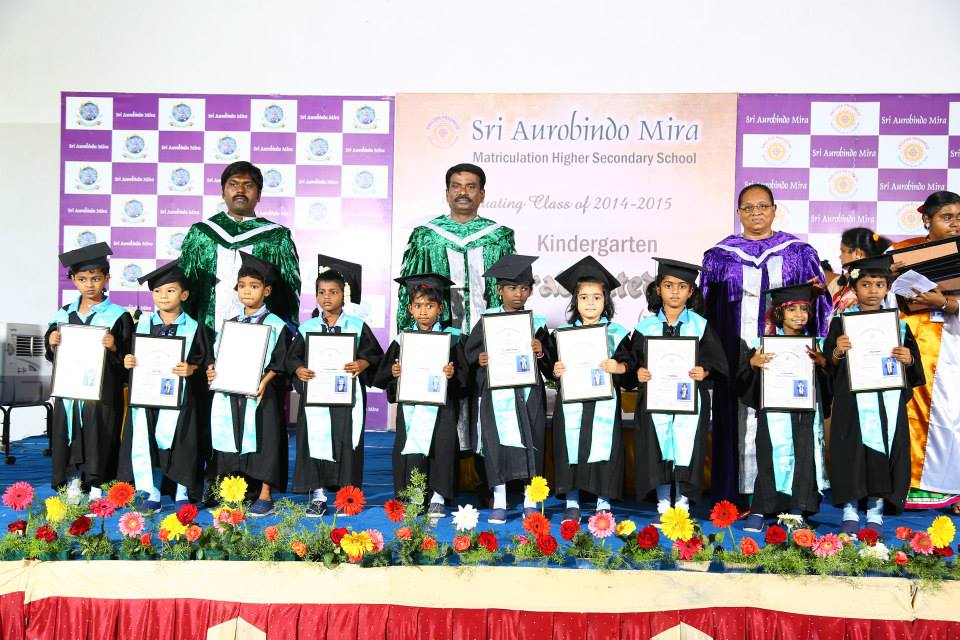 SAMMADURAI's tweet photo. @Kindergarten Graduation Ceremony http://t.co/Jffh9Ywx5S