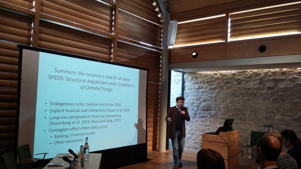 TheSmithSchool's tweet photo. #Global #StrandedAssets Conference 2015 - Day 2 @oxfordgeography @bencaldecott @UniofOxford http://t.co/hVAogRLuji