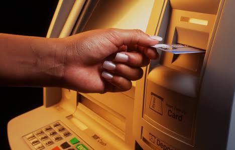 Ei_Samay's tweet photo. এবার ATM-এ মিলবে ৫০ টাকার নোট
http://t.co/Q8mwTVo2rs
#50RupeeNote #ATM #EiSamay http://t.co/FfklQ4WS32