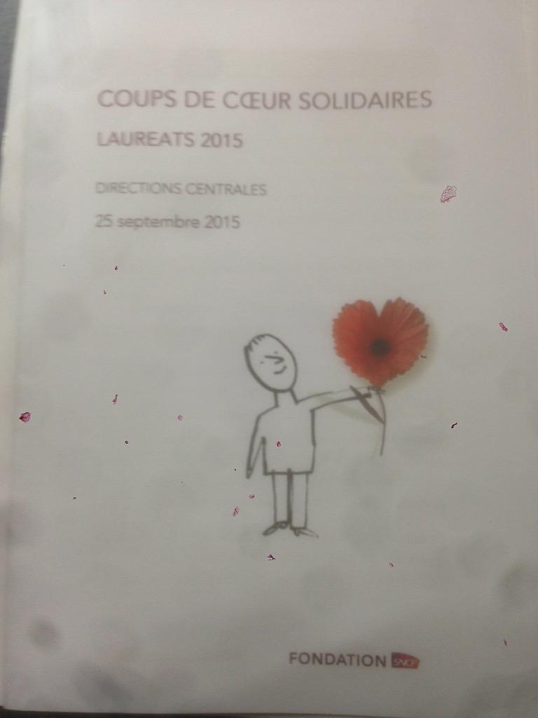 julienboulingue's tweet photo. Ce matin à la fondation sncf pour recevoir un prix soutenant le projet vivre ensemble @melggo @gabiacheclaire http://t.co/YO282uwAWl