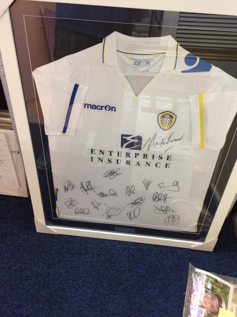 LeedsNSW's tweet photo. Come on @russellcrowe show ur @LUFC colors Get #RustyLeeds down @CheersSydneyNSW Sun 10pm #MarchingonTogether @WACCOE http://t.co/JjcydVknKl