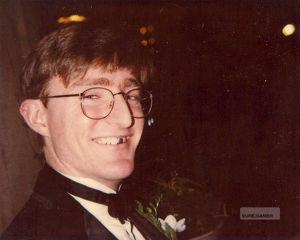 Cave Johnson on X: @PIPeJTV Young Gabe Newell.  / X