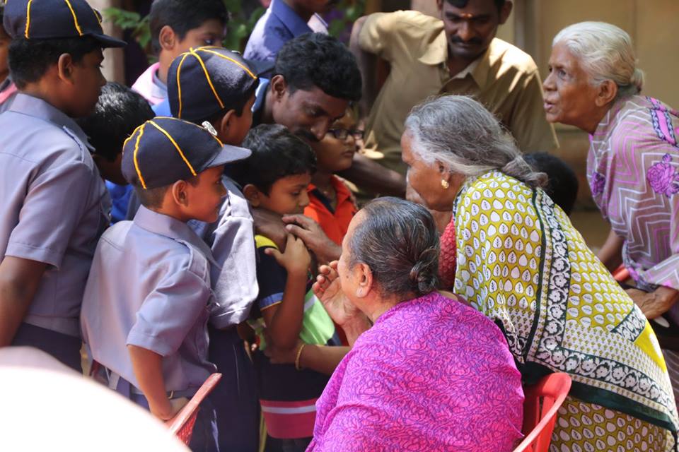 SAMMADURAI's tweet photo. @anianimates @Trip to @Inba @Illam ( @Home for the @Aged) - 25th Aug '15 http://t.co/qcYm5iH6Q1