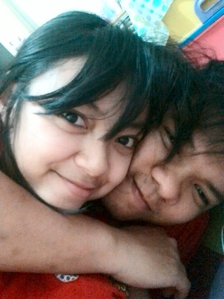 astrisachie's tweet photo. With my lovely husband @denz_fm2u  😍😘😚 http://t.co/4ansvuUYCr