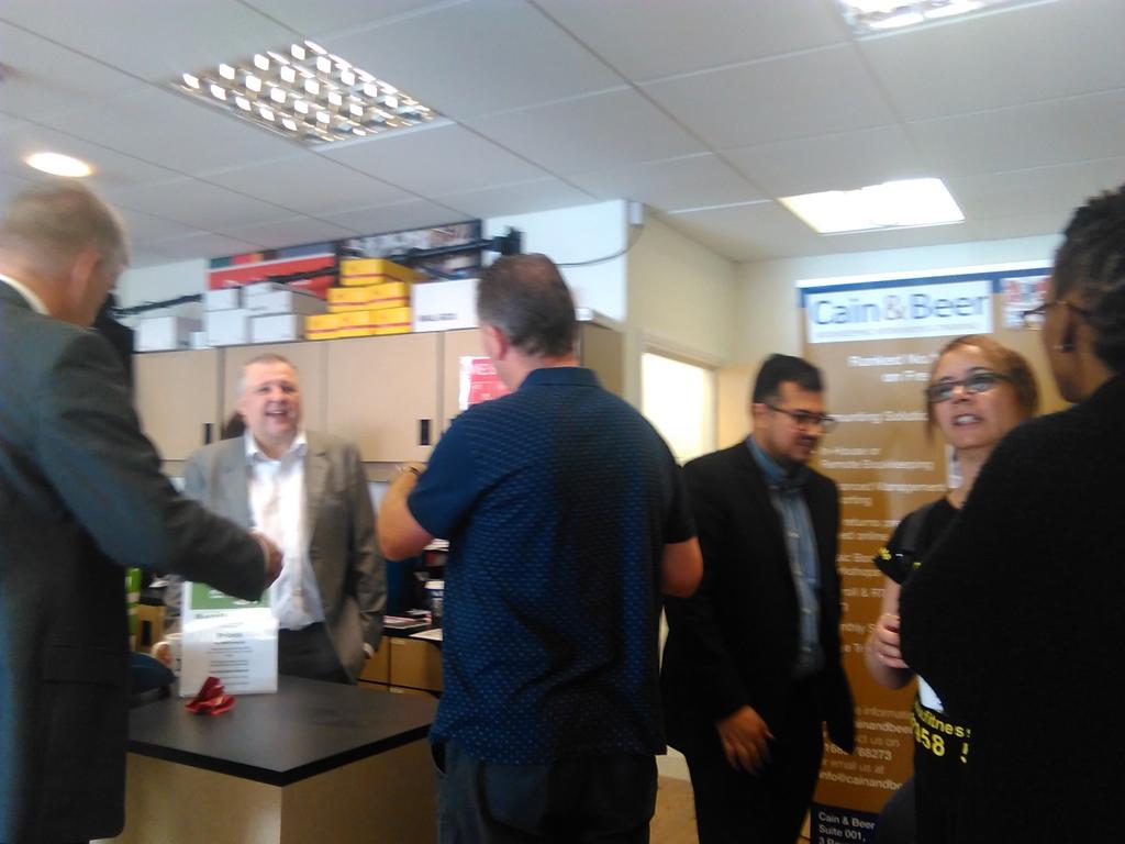 kiffty's tweet photo. @mbebromley1 @CainandBeer coffee morning for @macmillancoffee #bromley http://t.co/GeDrZX46H3