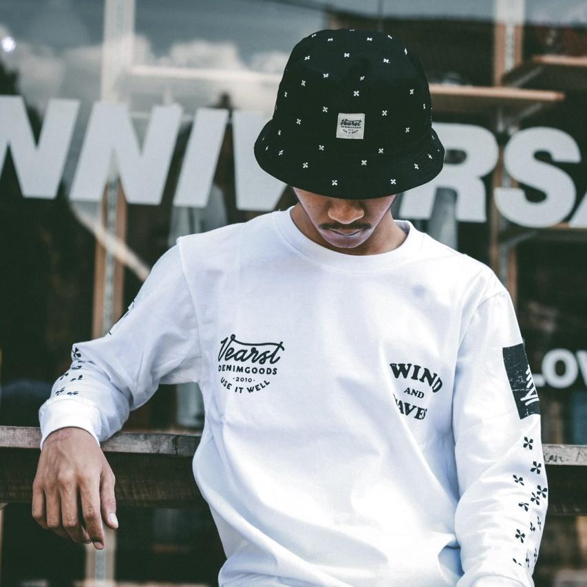 Vearst Jeans now available in shophouse!
For info &amp; text:
text/wa : 081214962944
Line: lovingyouth
Bbm:7CD0EF7C