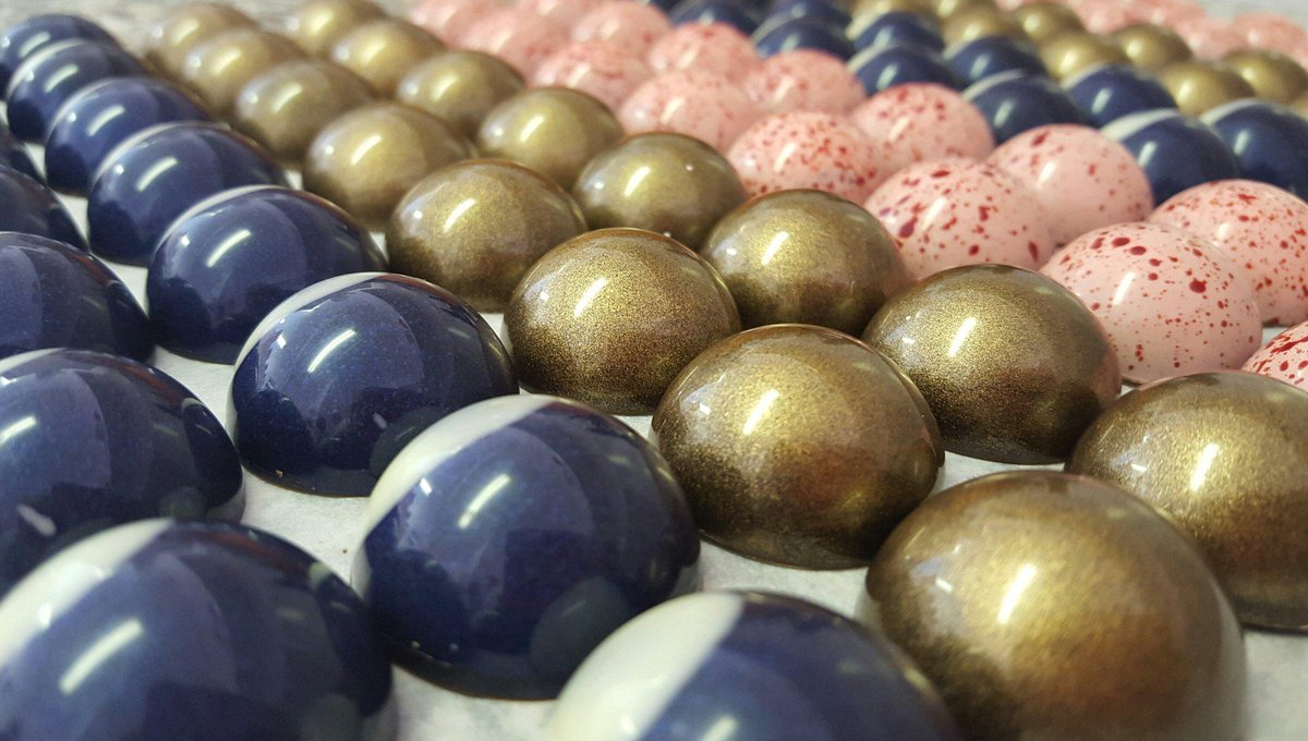 SUGUChocolates's tweet photo. Autumn flavours are being made and are ready in the shop :) http://t.co/slIPxkHakN