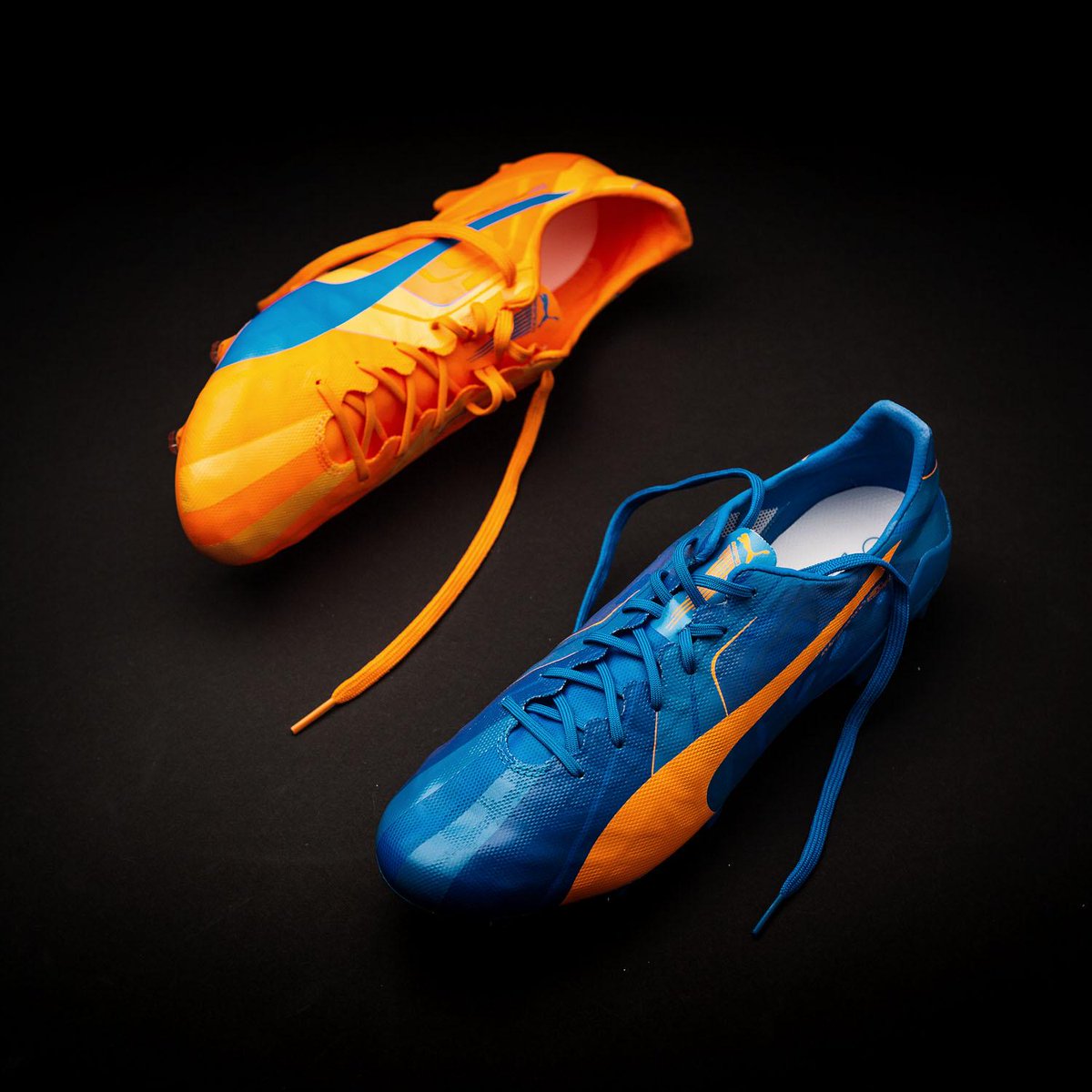 Tricks er tilbage hos <a href="/pumafootball/">PUMA Football</a> og kombinationen sidder ifølge os, lige i skabet... unis.pt/1FkWkkz