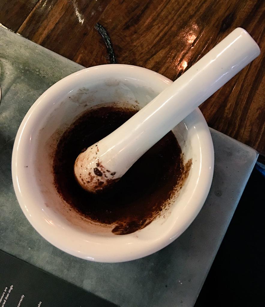 damoakaflash's tweet image. Making our own chocolate #iPhone6sOnO2 #weartherose