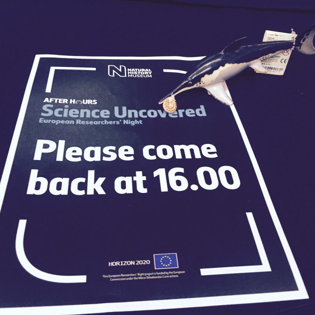 lyndseygemm's tweet photo. Looking forward to opening the #eMesozoic stand at #SU2015 tonight. With @NHM_FossilFish and a #digitiseme game http://t.co/geN1WkWsQv