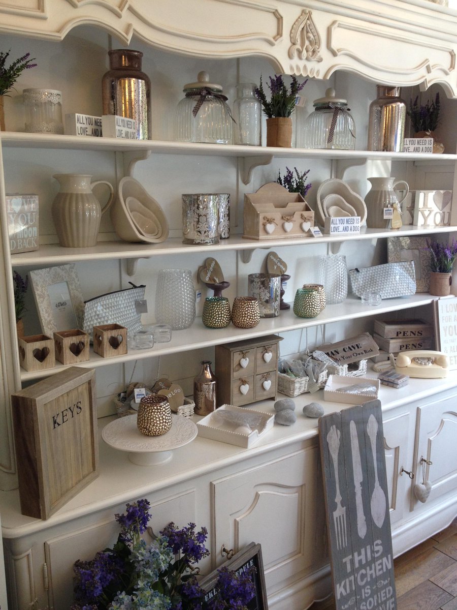 We've just had some beautiful Gisela Graham homeware delivered to our high street store! #FridayTreat #homesweethome