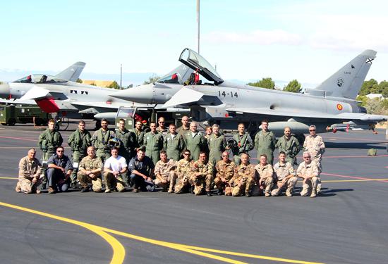 EjercitoAire's tweet photo. #VOLCANEX interoperabilidad @Eurofighter_1 #España #GranBretaña #Alemania #Italia http://t.co/uXQAwTuYKp http://t.co/SKk168TRnh