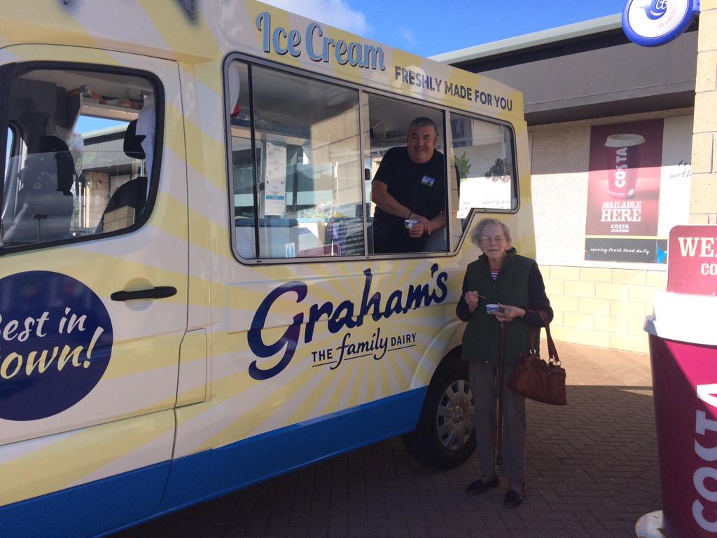 Westertonfarmer's tweet photo. Nana and I enjoyed some delicious ice cream from @GrahamsDairy today at the coop in Laurencekirk - thank you 🍦😀 http://t.co/tiw8uQrBZ7