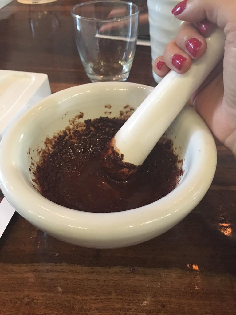 becs1989's tweet image. Making our own bars at Hotel Chocolat 🍫 #iphone6sono2