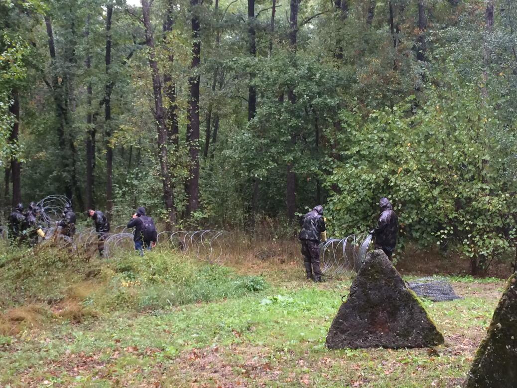 Žitkovci pri Dobrovniku, podirajo ograjo