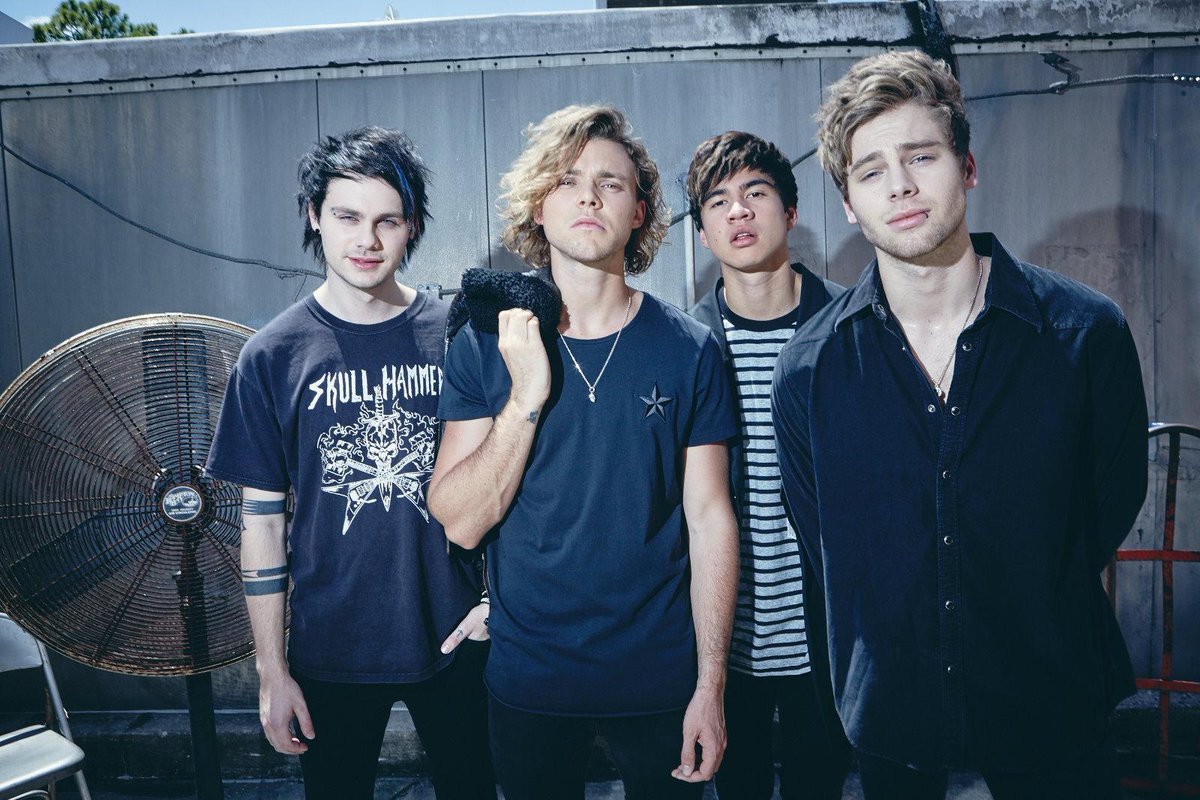 COMPETITION: For a chance to win a @5SOS Issue 70 cover follow us & RT ...