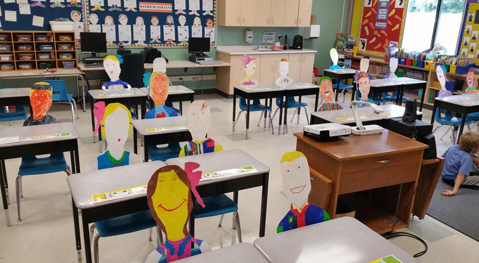 WellingtonOECTA's tweet photo. #whatteachersdo and how they are able to do it #mypreptime  This is just an example of #whyteachersmatter #oecta http://t.co/Z3fkWLpV4a