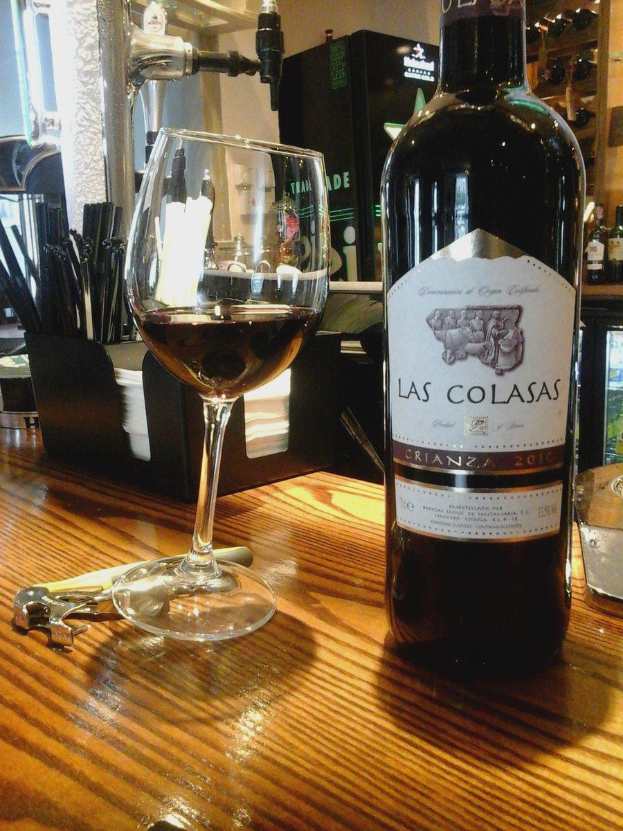 _TheWhiteBull's tweet photo. #SpanishTheme #Tapas #WineTasting #WBTeam http://t.co/N4WoDIzqdu