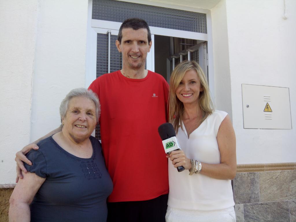 <a href="/ManuCorrero/">Manuel Correro</a> feliz en Sierra de Yeguas tras su operación, agradecido a todos por regalarle un trozo de vida@adirecto