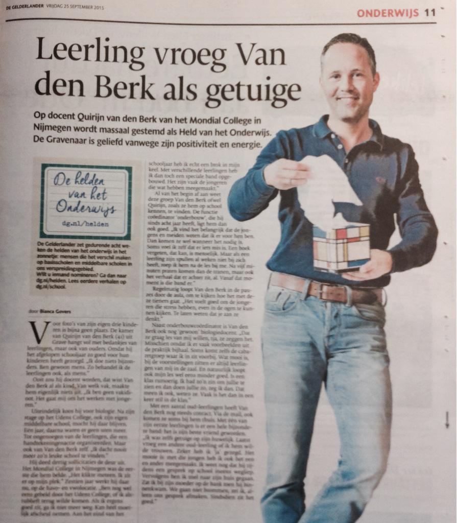 Staat ie dan. Met 'n doos leerlingtroostende tissues. Dank je wel oud-leerlingen, voor jullie verhalen en inspiratie!