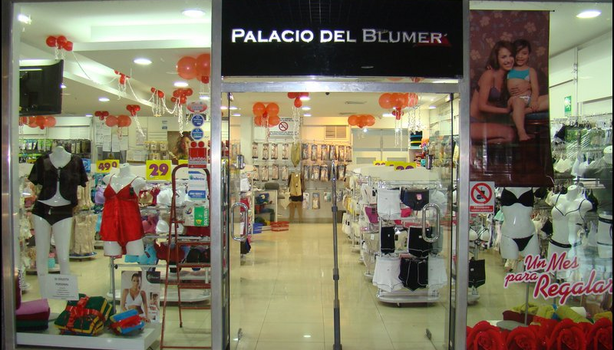 NTN24 Venezuela on X: Multaron al Palacio del Blumer en Maracaibo por  vender ropa interior a precio especulativo    / X