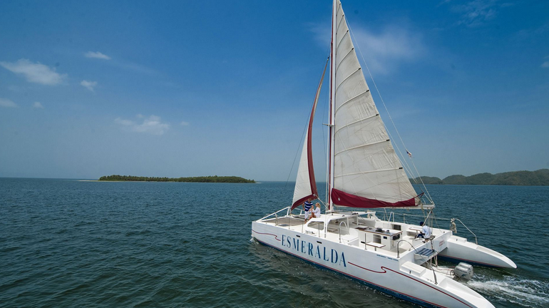 GoDomRep's tweet photo. What’s on YOUR must-do list when vacationing #Samaná? We want to know! http://t.co/GSsvEvvYWT http://t.co/oSW0y8Sxvw