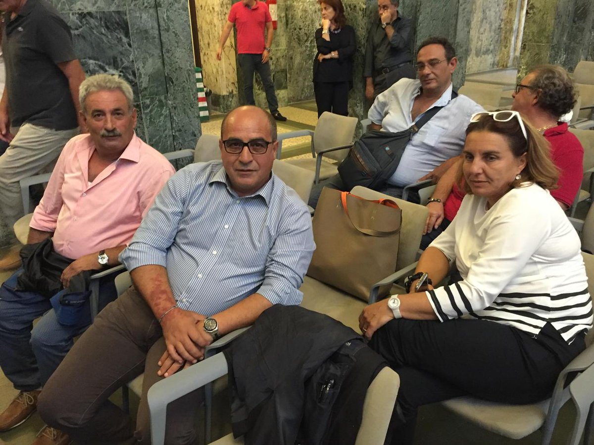 CislMessina's tweet photo. Anche @santinobarbera alla #ConfOrgCislMe #crescereperilfuturo http://t.co/sRjsxmqphm