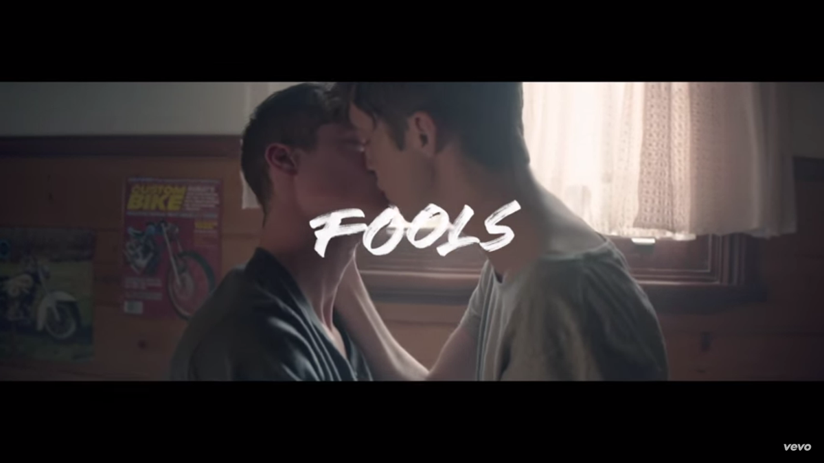 say_meow_pidor's tweet image. МНЕ.НУЖЕН.ВОЗДУХ.
#FOOLSVIDEO
