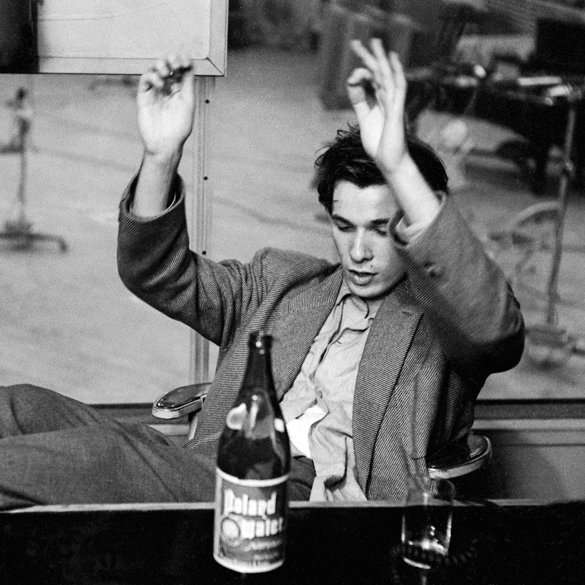 Happy Birthday Glenn Gould!
The legend would have turned 83 today. 