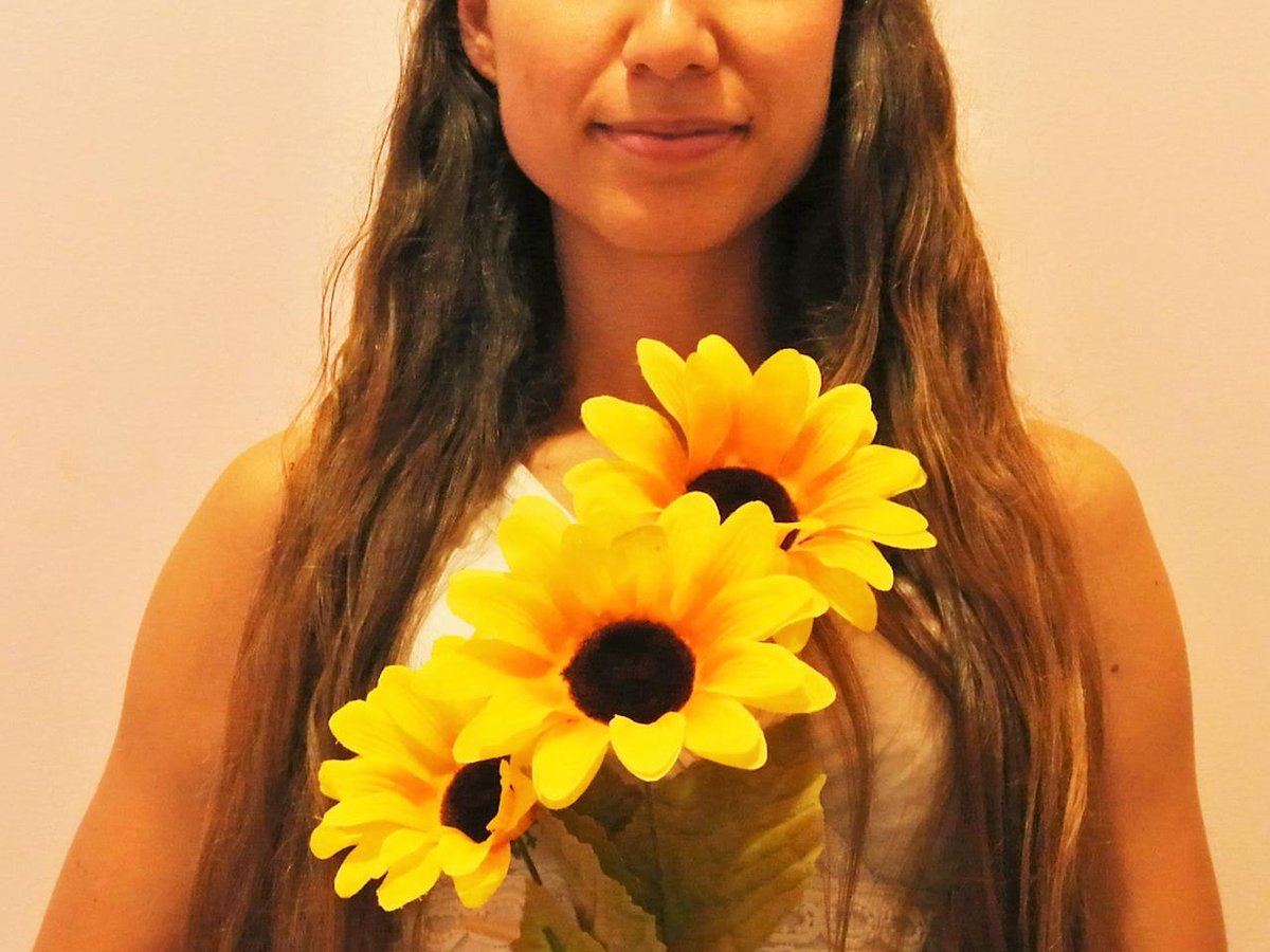dotsnlace's tweet photo. En[courage] ... http://t.co/NZfxUEcUAa 
#depressionhurts #thereshope #yeswecan http://t.co/XiswlYuzKr