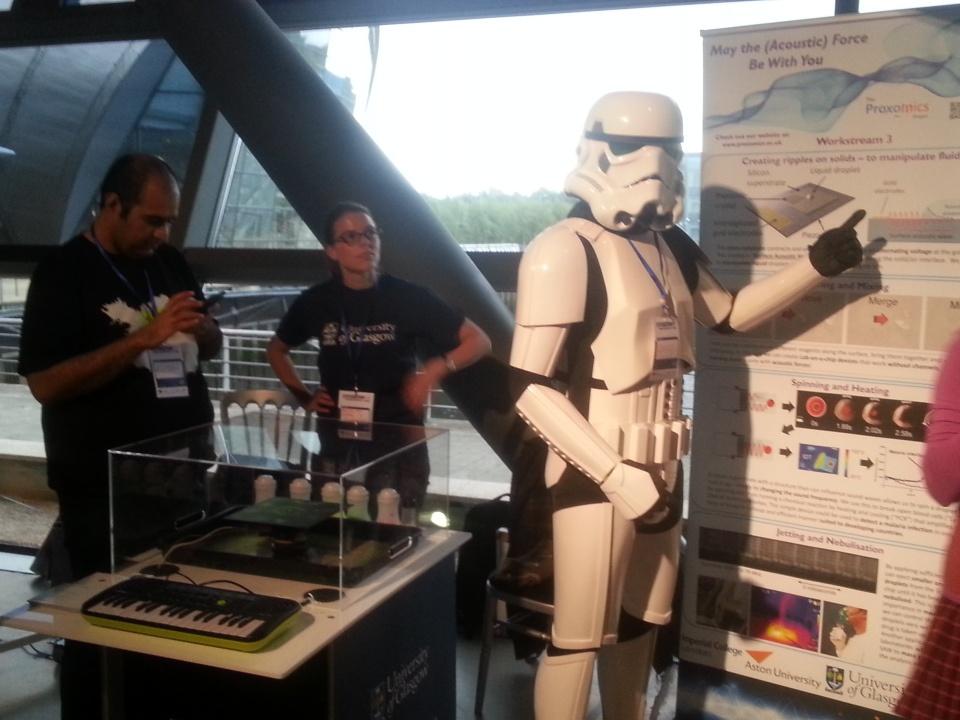 1CellScience's tweet photo. May the acoustic force be with you #1cellscience on the road again. @GlasgowUni http://t.co/Wx408bUnPr