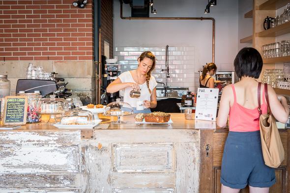 Cafe in live arts hub serves booze &amp; great baked goods bit.ly/1FlNeE7 @TheatreCentre