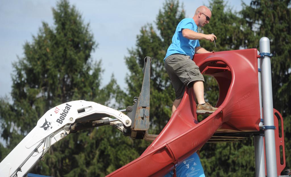 Jasonplotkin's tweet photo. .@BringOnPlay: Memorial Park playground is 7th built in #iloveyorkcity in past 7 years. Updates @ydrcom @angiemason1 http://t.co/pxDAyjNKmQ