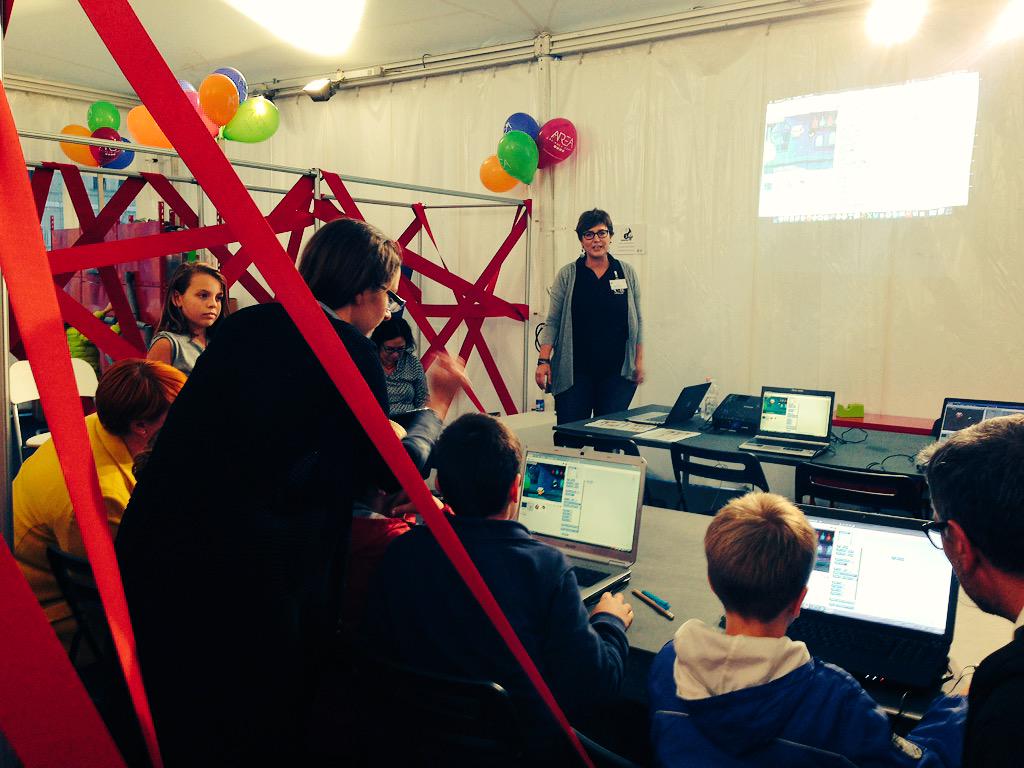 AreaSciencePark's tweet image. #triestenext2015 continuano i laboratori di #coderdojofvg @AREASciencePark vi aspettiamo fino alle 21
