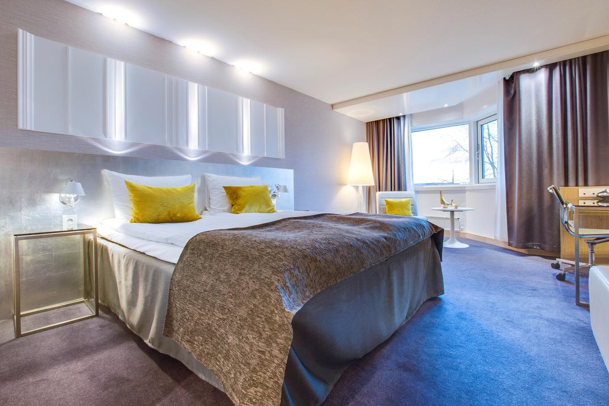 RBRoyalSVG's tweet photo. Spend a #romantic #weekend on #AutumnBreak at Royal hotel
Read more http://t.co/Uh6gvtCZQt 
#regionstavanger #follow http://t.co/W85iwbyoq4