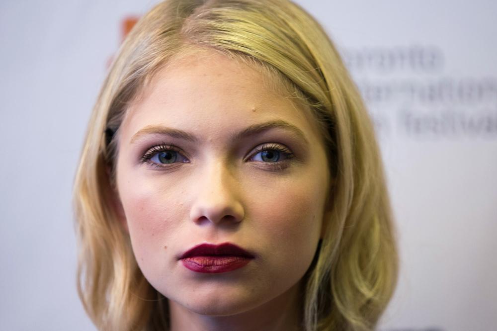 Qui sont les #Millenials, ces amateurs de #luxe issus de la génération Y bit.ly/1gUhmKO <a href="/TaviGevinson/">Tavi Gevinson</a>
