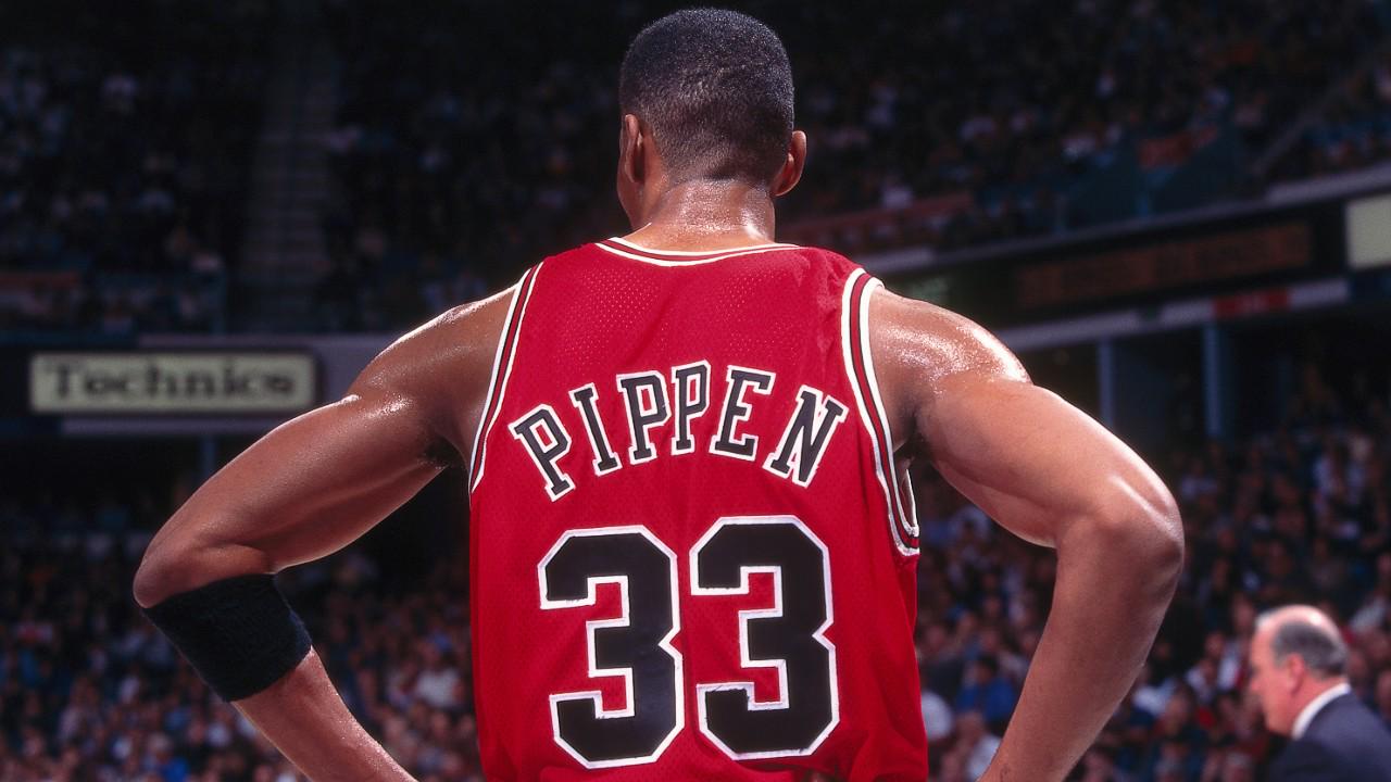 Happy 50th Birthday to HOFer & 1 of the all-time best SFs ever: Scottie Pippen

 