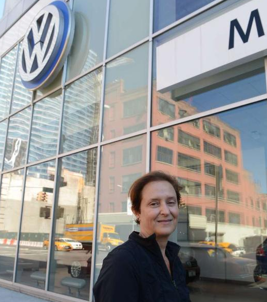 BILD's tweet photo. #Dieselgate: Das sagen US-Kunden zum Abgas-Skandal bei VW. http://t.co/2TjxulvXH7 http://t.co/unCqKLtFFv