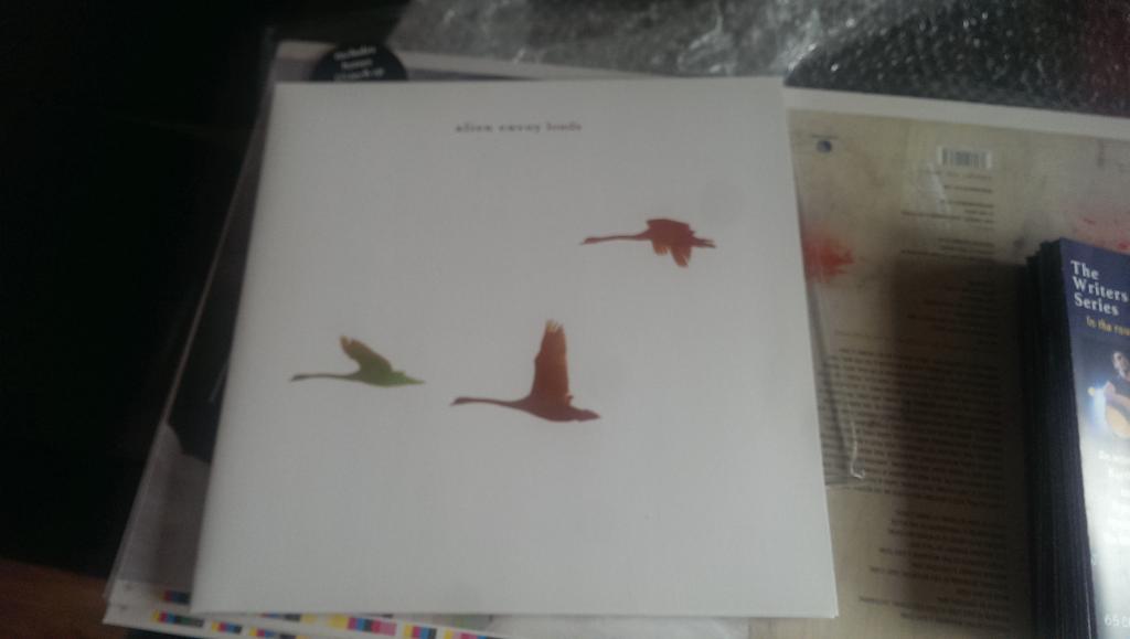 MickeyJoeHarte's tweet photo. An early #Xmas gift from @nickgestation the amazing @alienenvoymusic #loads double #vinyl #lp with #digitalDL! #gimme http://t.co/PJGWgnHxVd
