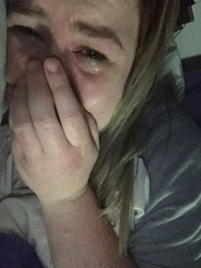 natalayx's tweet image. I hate u @troyesivan #FOOLSVIDEO