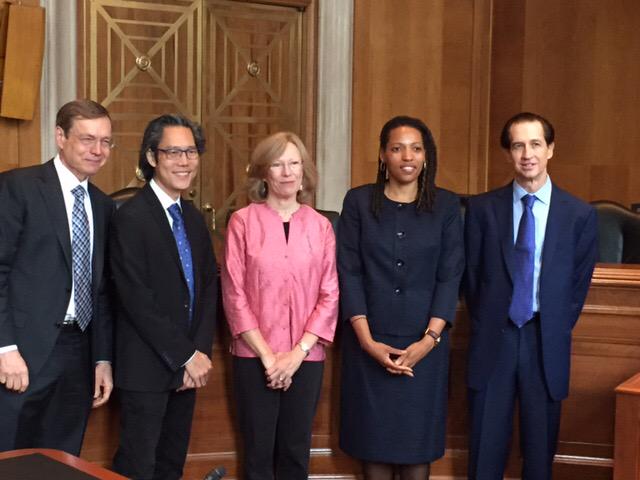 AERA_EdResearch's tweet image. Today&apos;s #IESStrengthInNumbers speakers gather before the briefing kick-off!