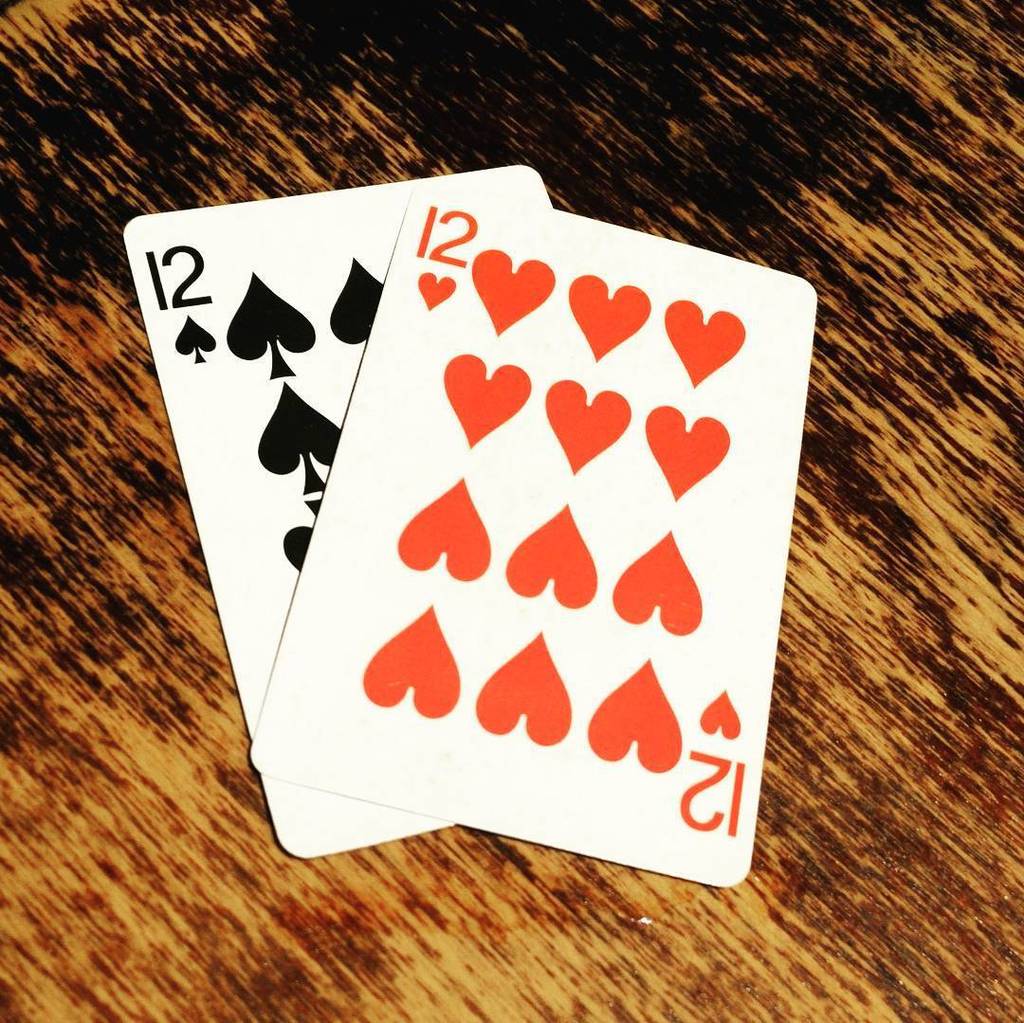 Um what? #twelvehearts #cards #hijinkssydney ift.tt/1YFjacF