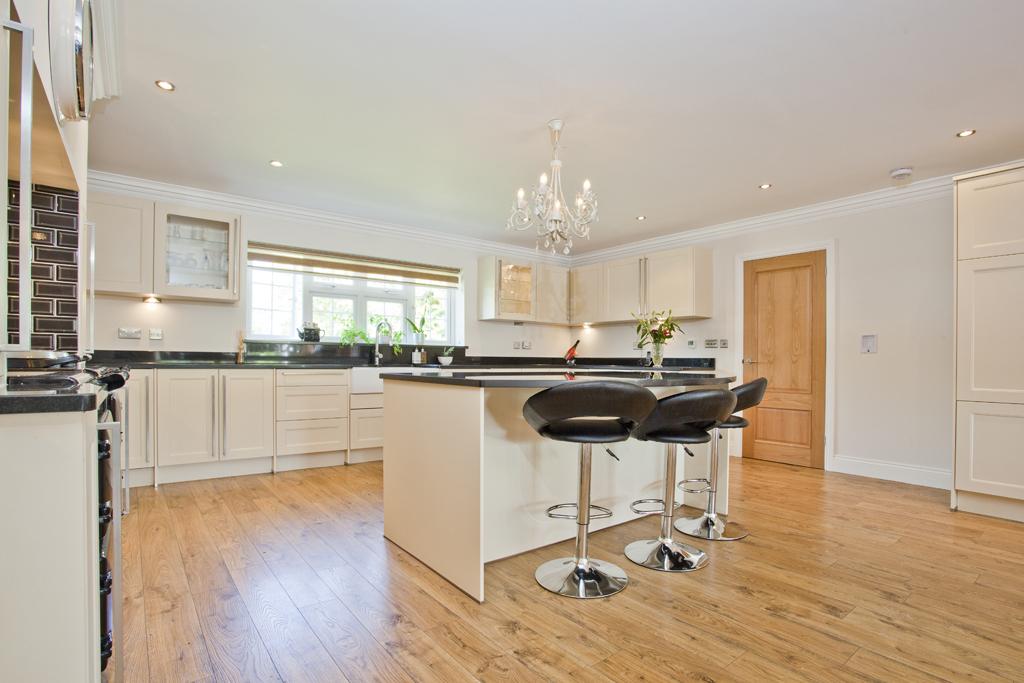 Beautiful 5 bed family home in The Paddock. Bang in the middle of the village. Guide Price £1,295,000 Freehold
