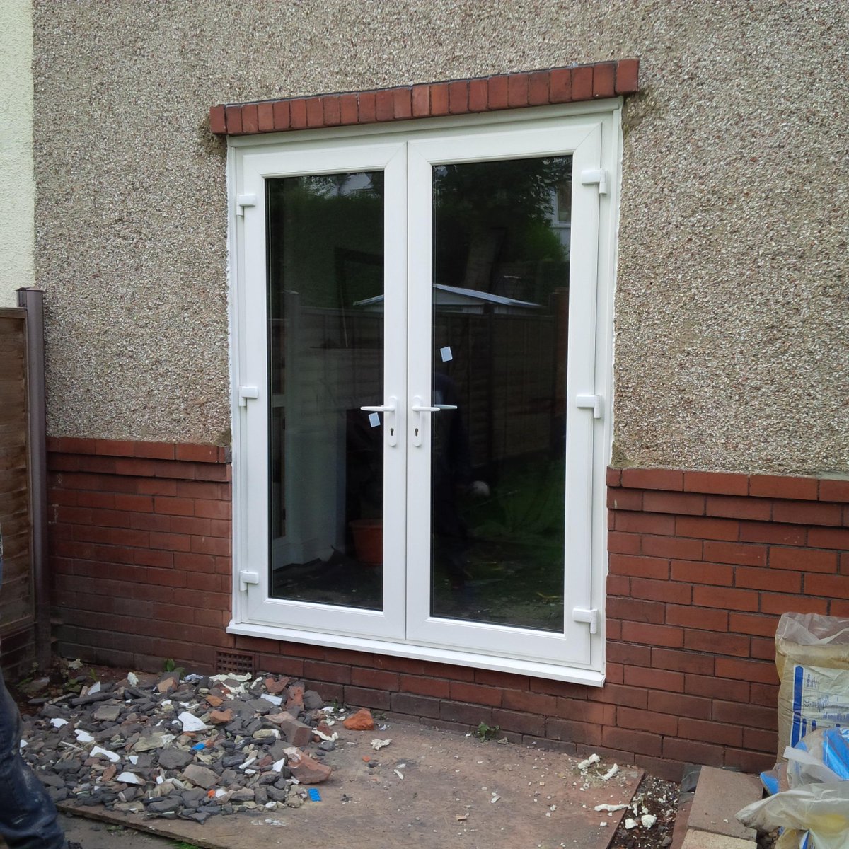 aandswindows tweet picture