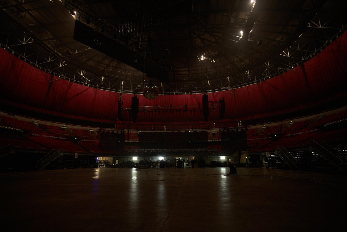 paavo_s's tweet image. it's almost #abtgt150 o'clock, the place is going to look incredible. See what time it's on: aboveandbeyond.nu/abgt150/times/