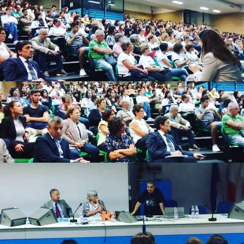 Metasardinia's tweet photo. "#FattoreK e formazione" Grazie a tutti i partecipanti. @AOUCagliari #sardegnamedicina #passailmessaggio http://t.co/LXnFamuHaQ