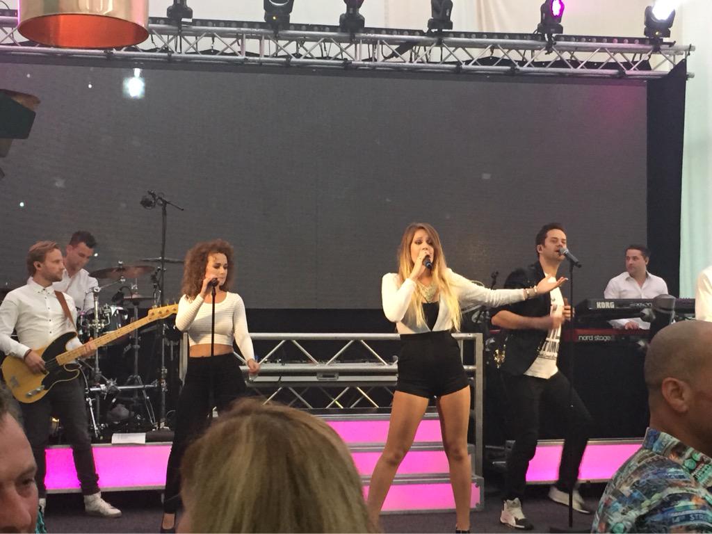 Pull Position tweet media