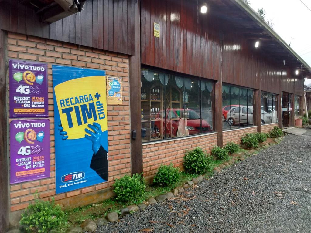 DrbAlmeida's tweet photo. @Maristeu @guleitesilva @Farias_Lima_MSC @IMPERIOMC_TBR @rpb_47 ..E tim na Veia.

---
---
Enviado através do WhatsApp http://t.co/q3LMi2XScU