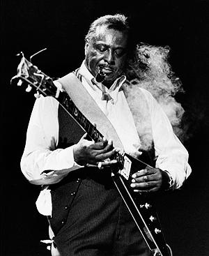 GuitarWorld's tweet photo. #AlbertKing Lesson! Funk-Blues à la “Born Under a Bad Sign” TAB/AUDIO http://t.co/NPHnxCjtRq #GWLesson http://t.co/9nXv4VIchm