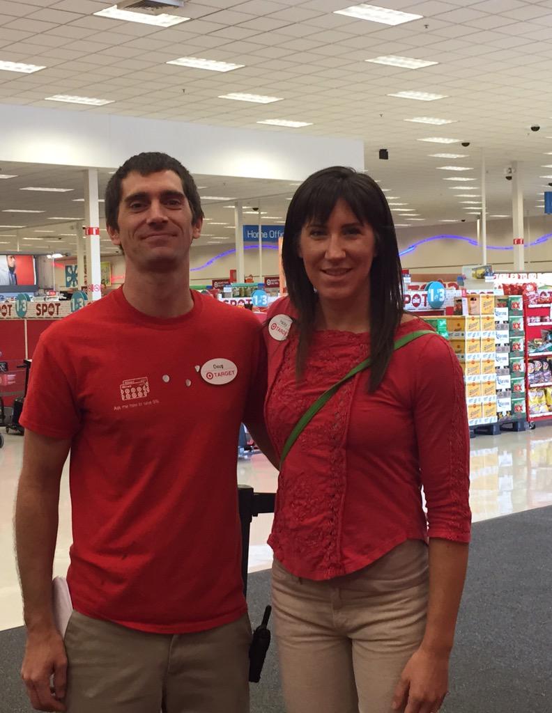 HaleyTgt's tweet photo. What an incredible example of #LOD123 in Euless! Doug, you are a one of a kind!! @CarlyGawlik http://t.co/svJHF1M3f9